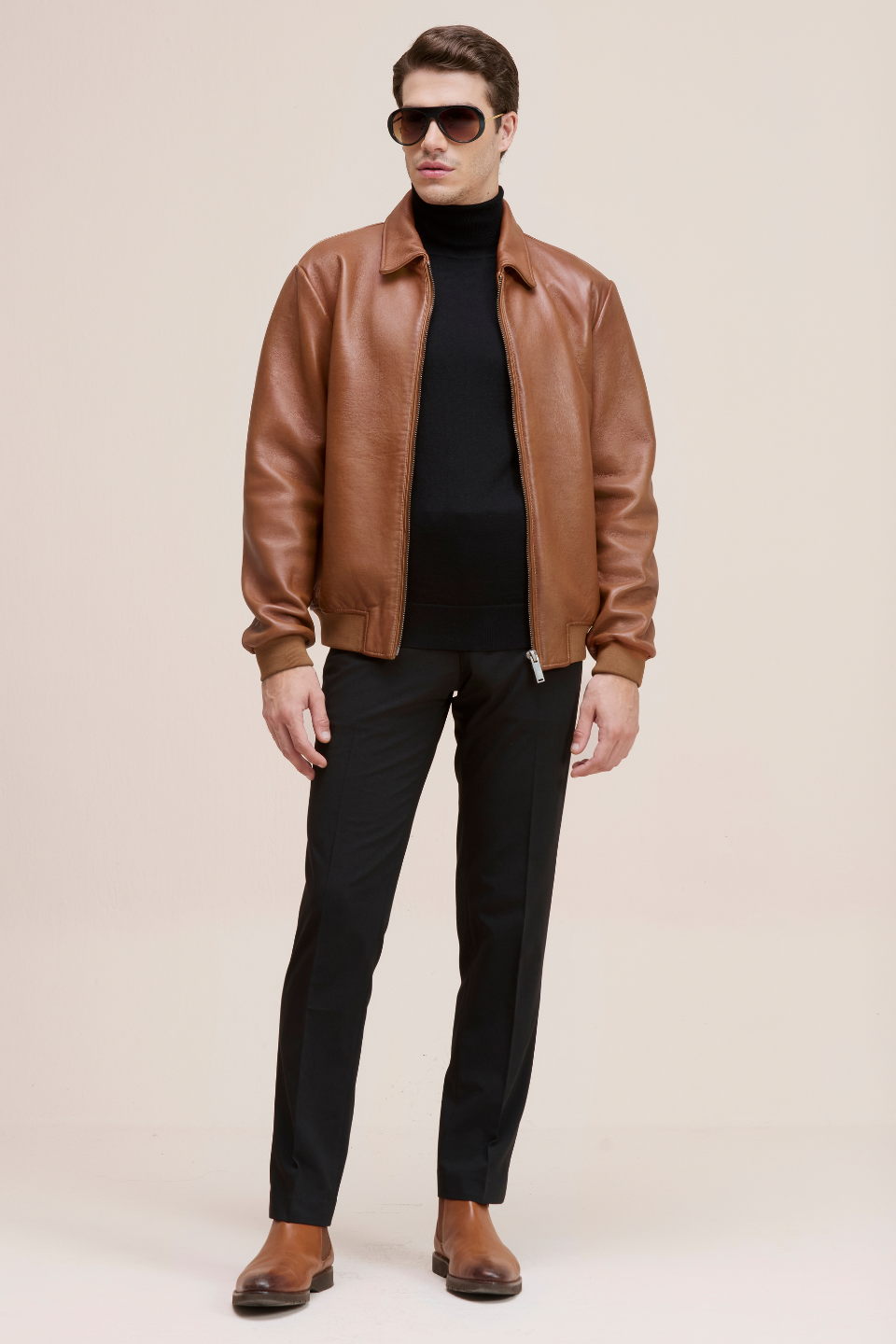 Men’s Sleek Genuine Leather Jacket with Zip Pockets and Modern Fit