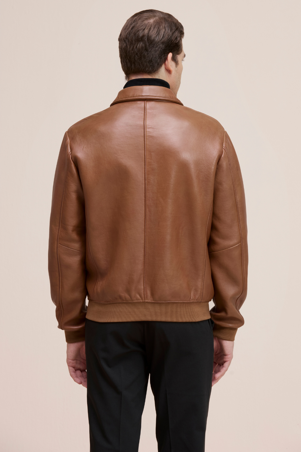 Men’s Sleek Genuine Leather Jacket with Zip Pockets and Modern Fit