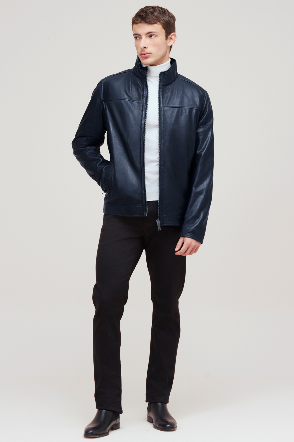 Jack lamb leather bomber with slim fit, front zip and quilted lining—stylish for any occasion.